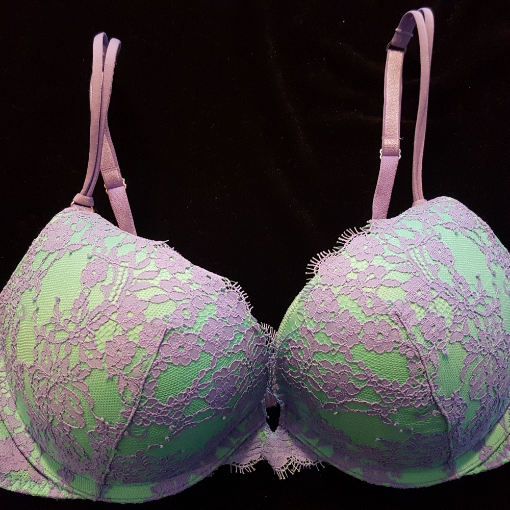 Victoria's Secret Very Sexy Push-up 32D